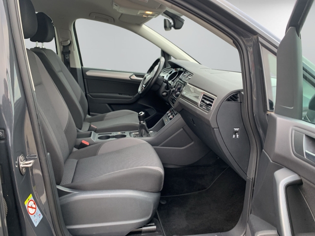 Touran 1.6 TDI Klima PDC Berganfahrassistent