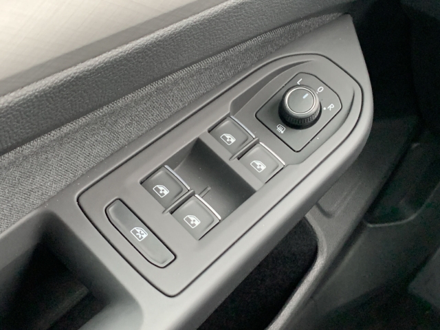 Golf VIII 1.5 TSI Navi LED App-Connect Klima