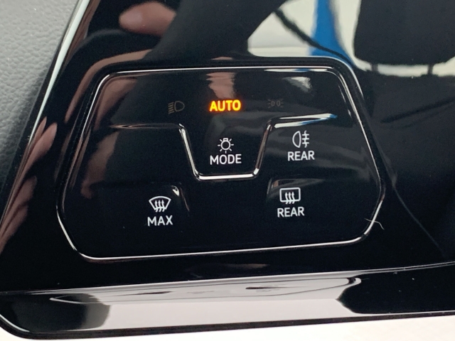 Golf VIII 1.5 TSI Navi LED App-Connect Klima