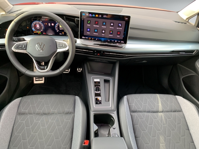 Golf VIII 1.5 eTSI Goal DSG AHK ACC SHZ Kam